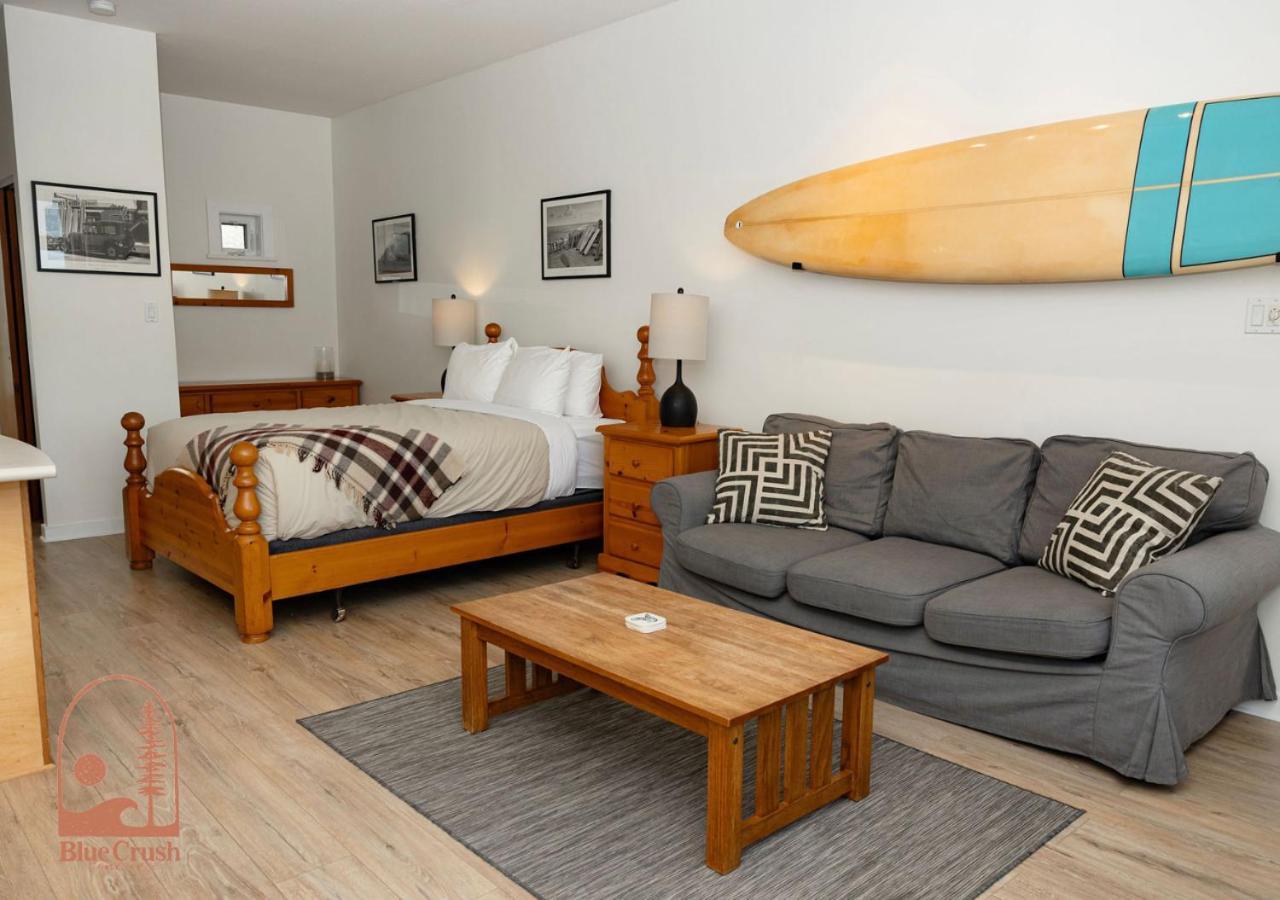 Wave Haven Waterfront Condo Hotel Tofino Exterior photo